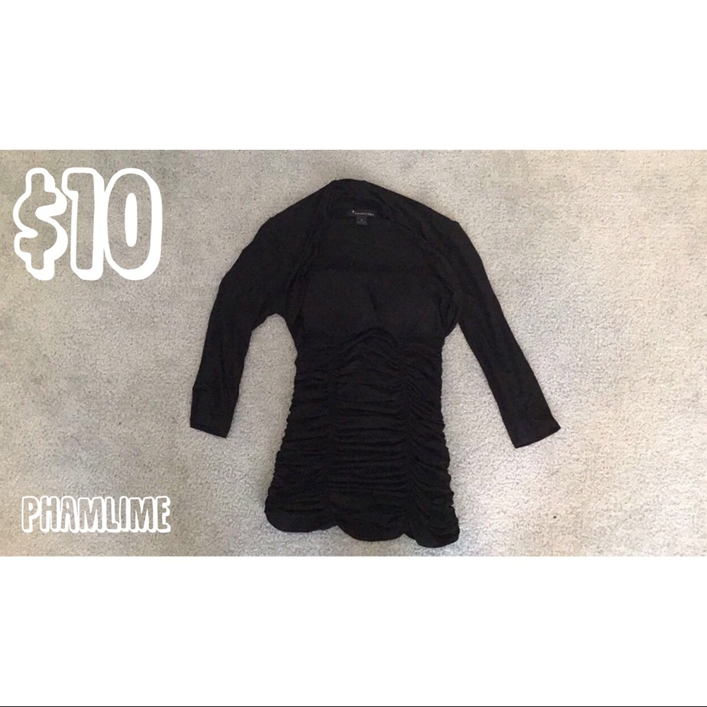 Mid-Length Sleeve Black Twentyone Top!